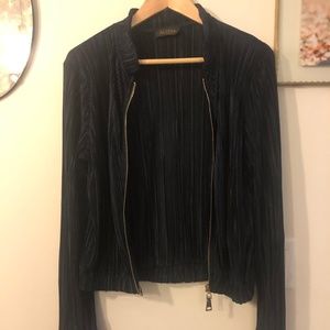 Pretty Deep Blue Ribbed Light Jacket